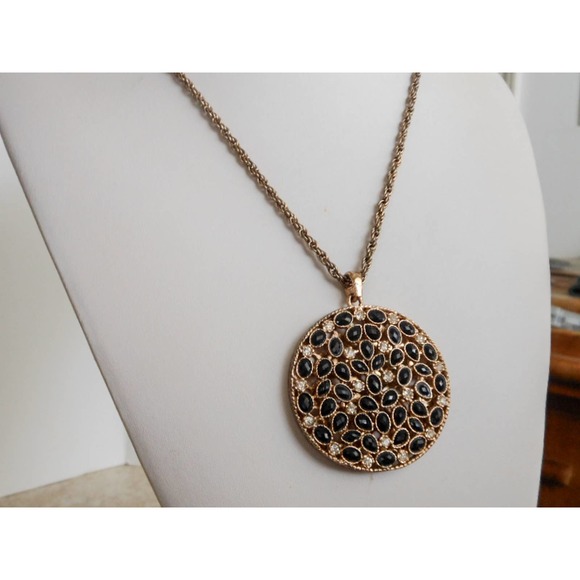 Vintage Amrita Singh Rhinestone Medallion Necklace , Twisted Rope - Picture 3 of 9